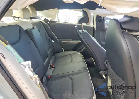 2025 Kia K4 Gt-Line Turbo z USA, uszkodzony, nr VIN 3KPFW4DC4SE194501